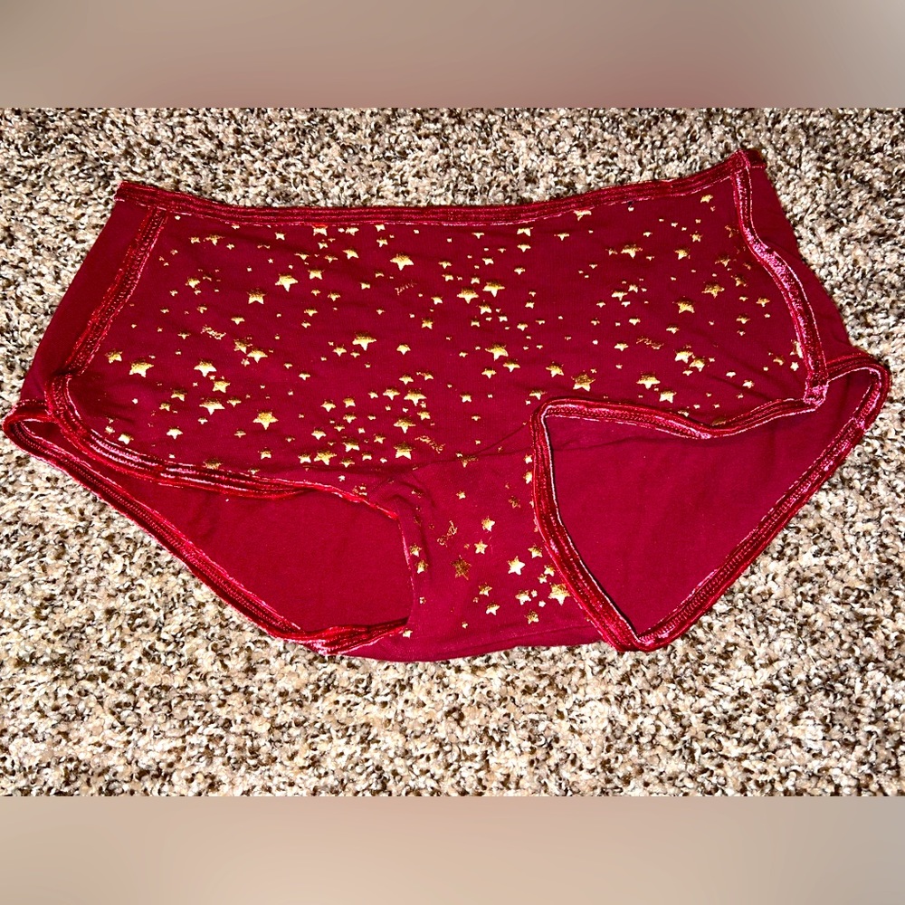 Victoria’s Secret pink boyshort panties